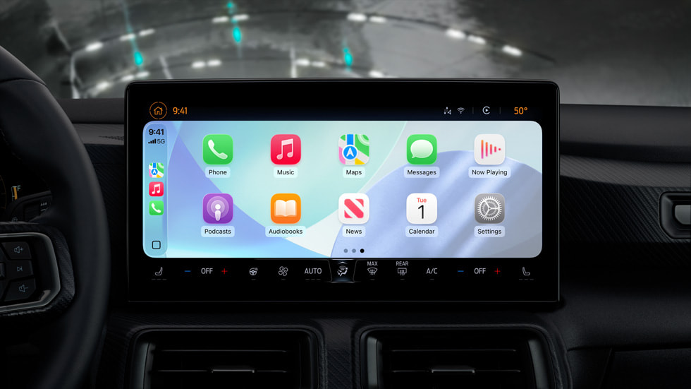 Apple-WWDC25-iOS-26-CarPlay-Light-mode-250609_big.jpg.large