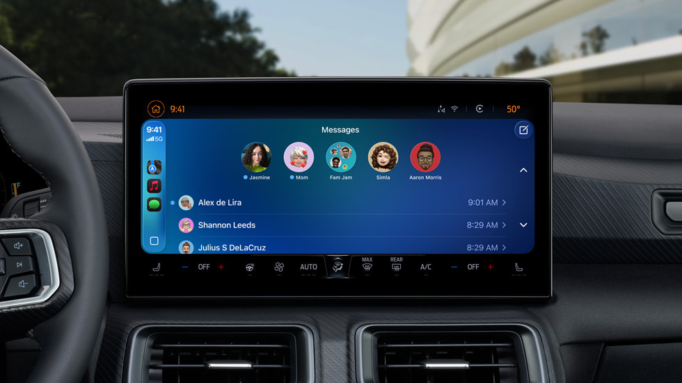 Apple-WWDC25-iOS-26-CarPlay-pinned-conversations-in-Messages-250609_big.jpg.large