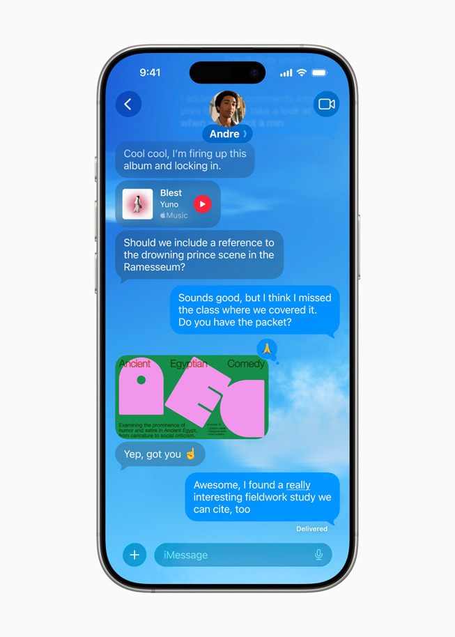 Apple-WWDC25-iOS-26-Messages-custom-Background-250609_inline.jpg.large